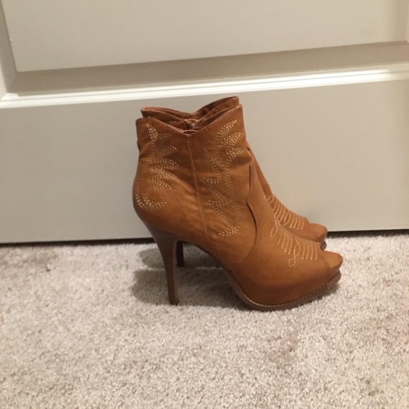 Michael Antonio Shoes - Unique ankle boot